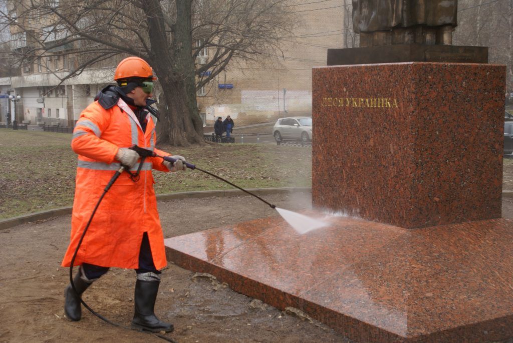 промывка памятника