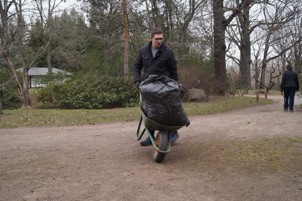 субботник тачка мешок мусора