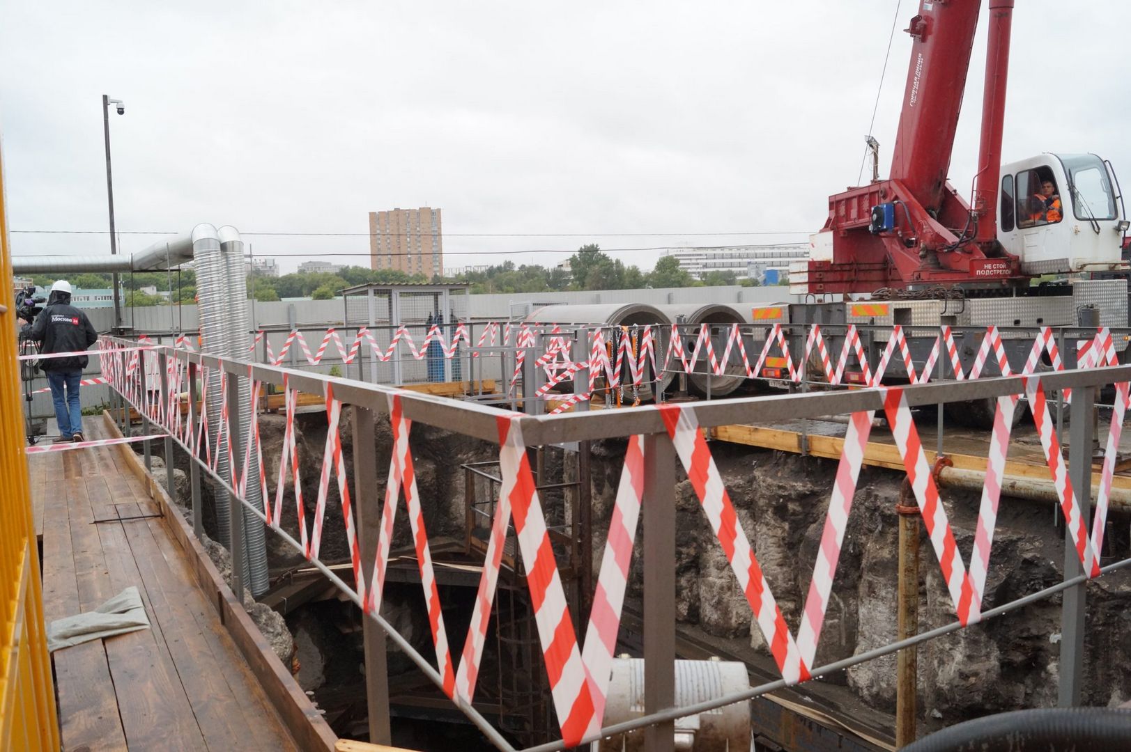 строитель, мосгаз, реконструкция газопровода, дюкер, стройплощадка