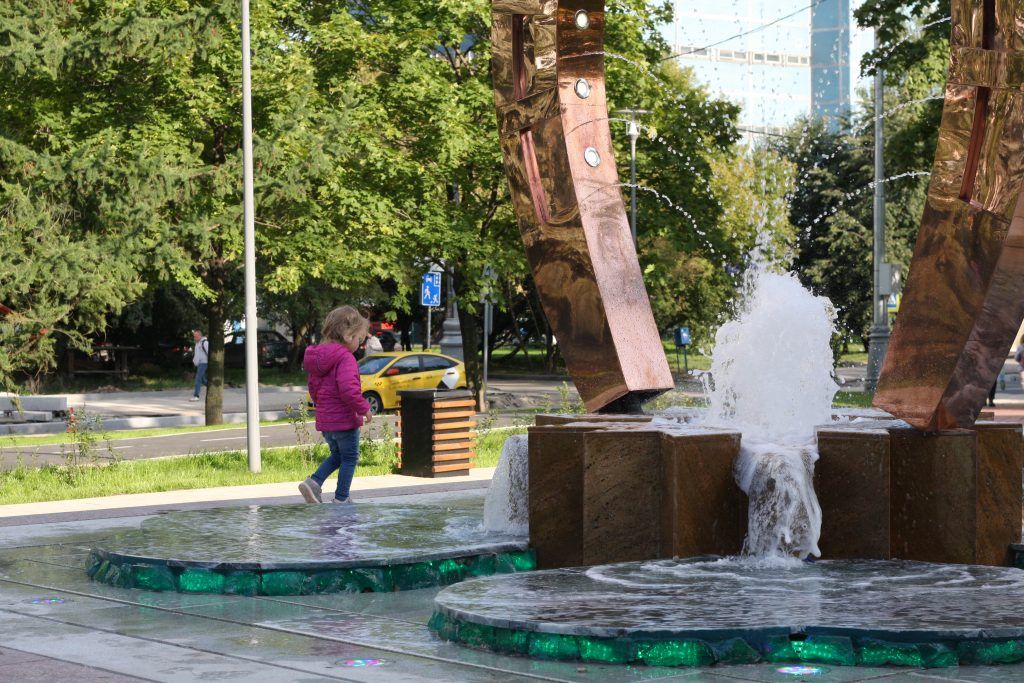 Крылатское, Осенний бульвар, благоустройство, фонтан