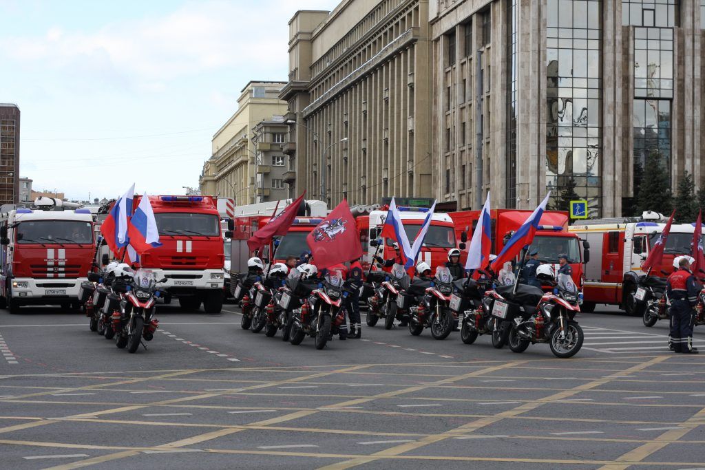 парад спецтехники
