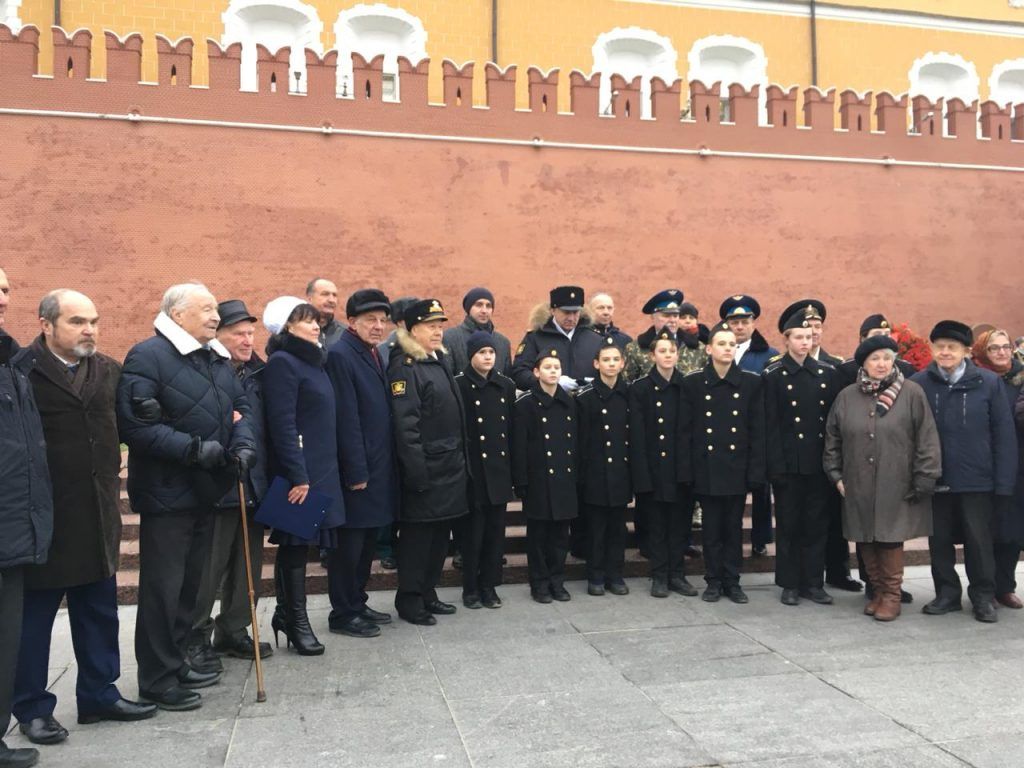 вечный огонь, возложение цветов, делегация
