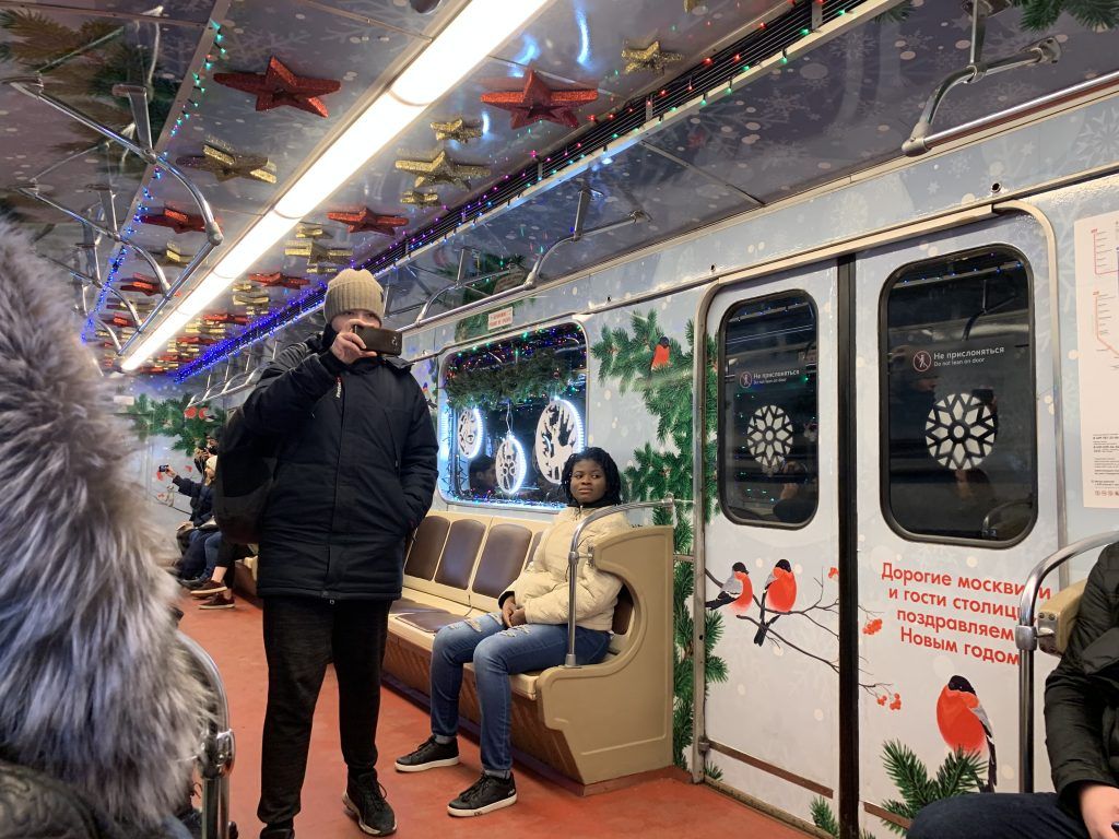 украшение Москвы, новый год, праздник, метро
