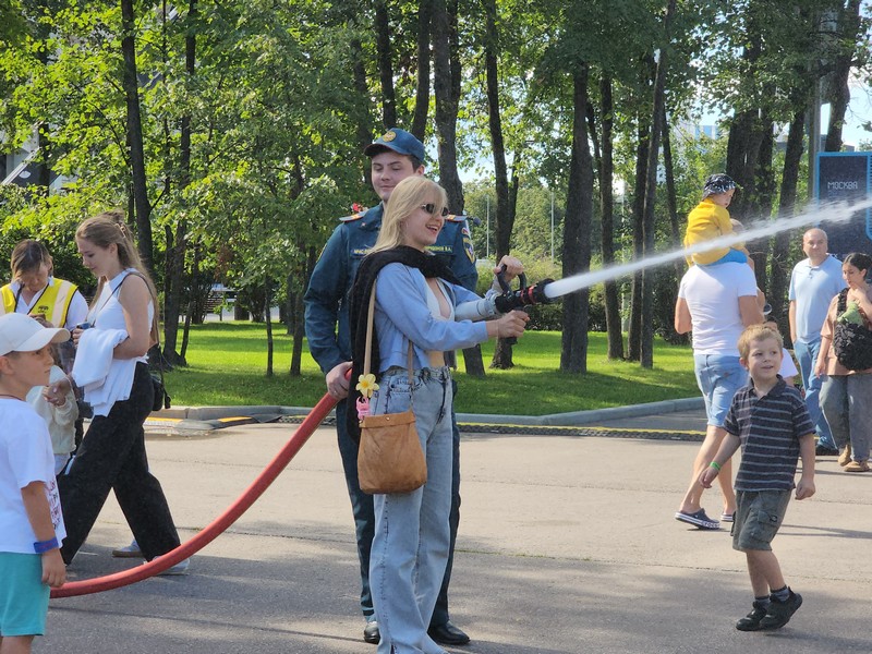 территория будущего, спасатели, фото Юлия Смагринская