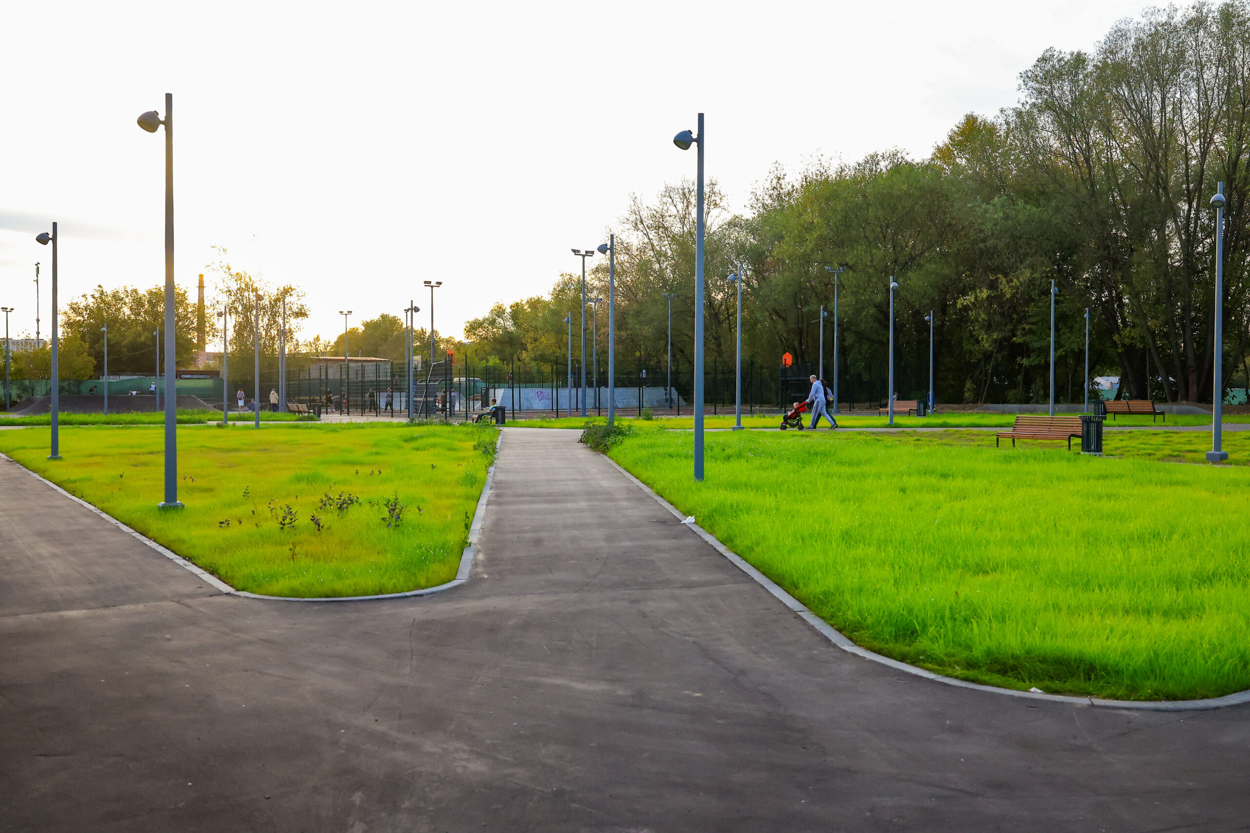 МЦД-4 Кусково благоустройство, дорожка, газон, фото КГХ