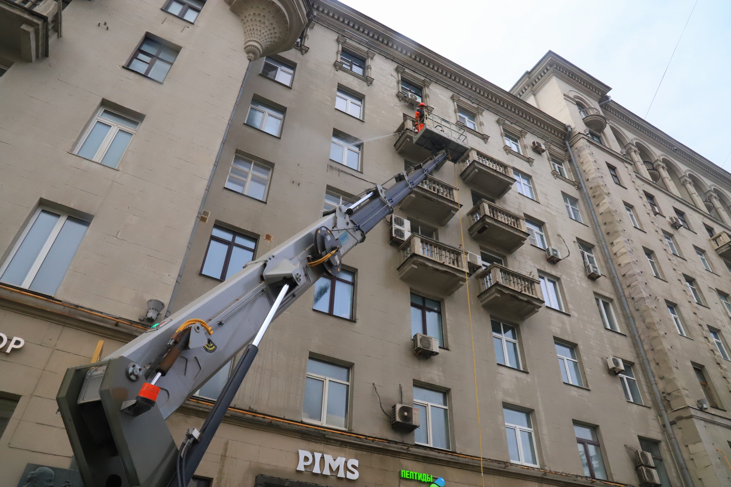 промывка фасада, фото Юлия Смагринская