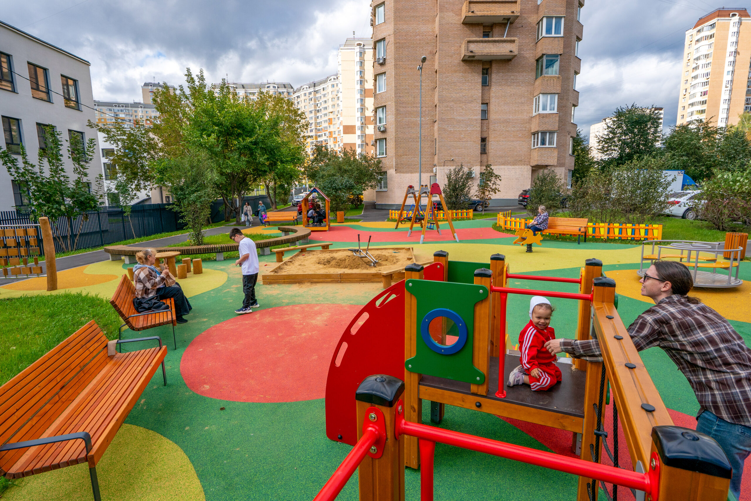 фото кгх Новая детская и спортивная площадка на Бескудниковском бульваре
