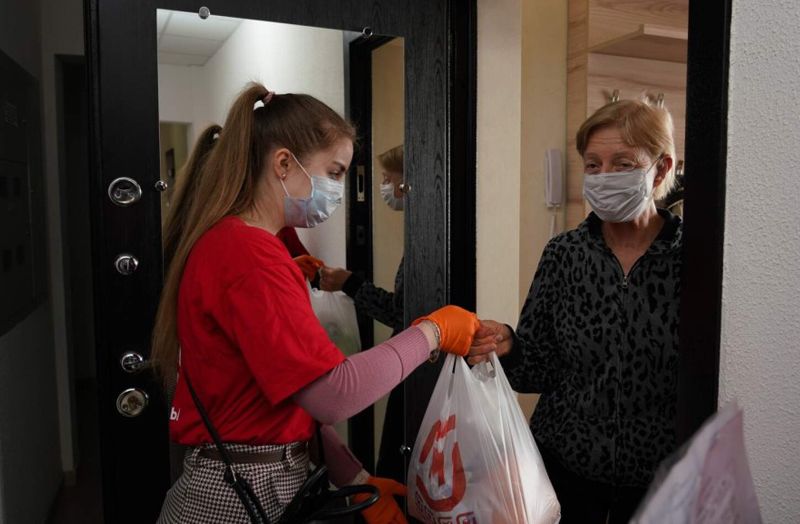 волонтеры, самоизоляция, карантин, продукты, пожилые