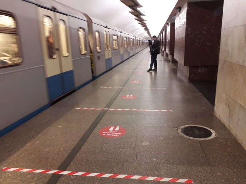 метро, разметка, дистанция
