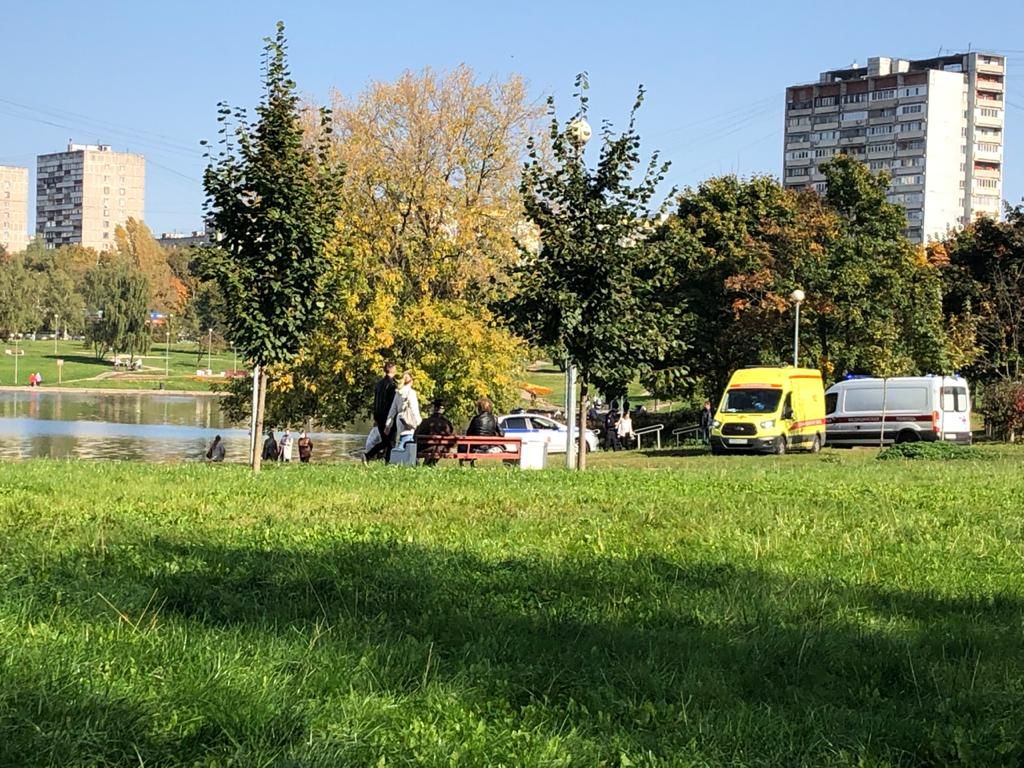 спасатели, пруд