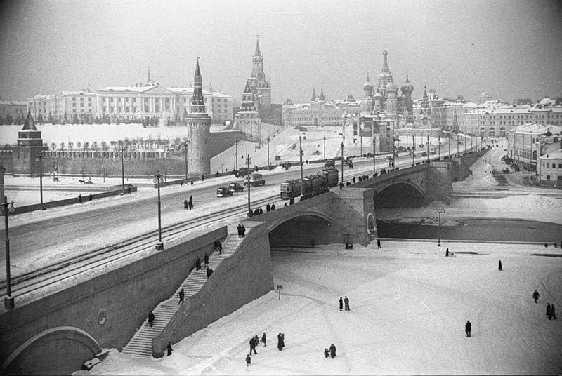 уборка снега, зима, старая Москва