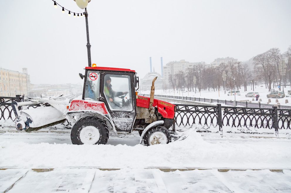 уборка снега, трактор, зима