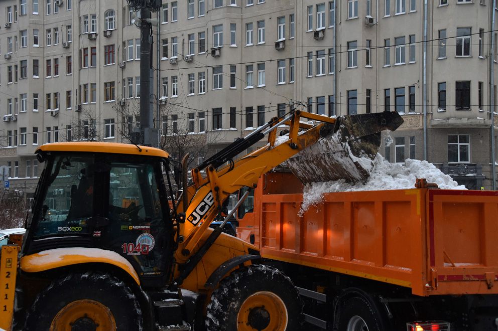 уборка снега, зима, АО Мосгаз