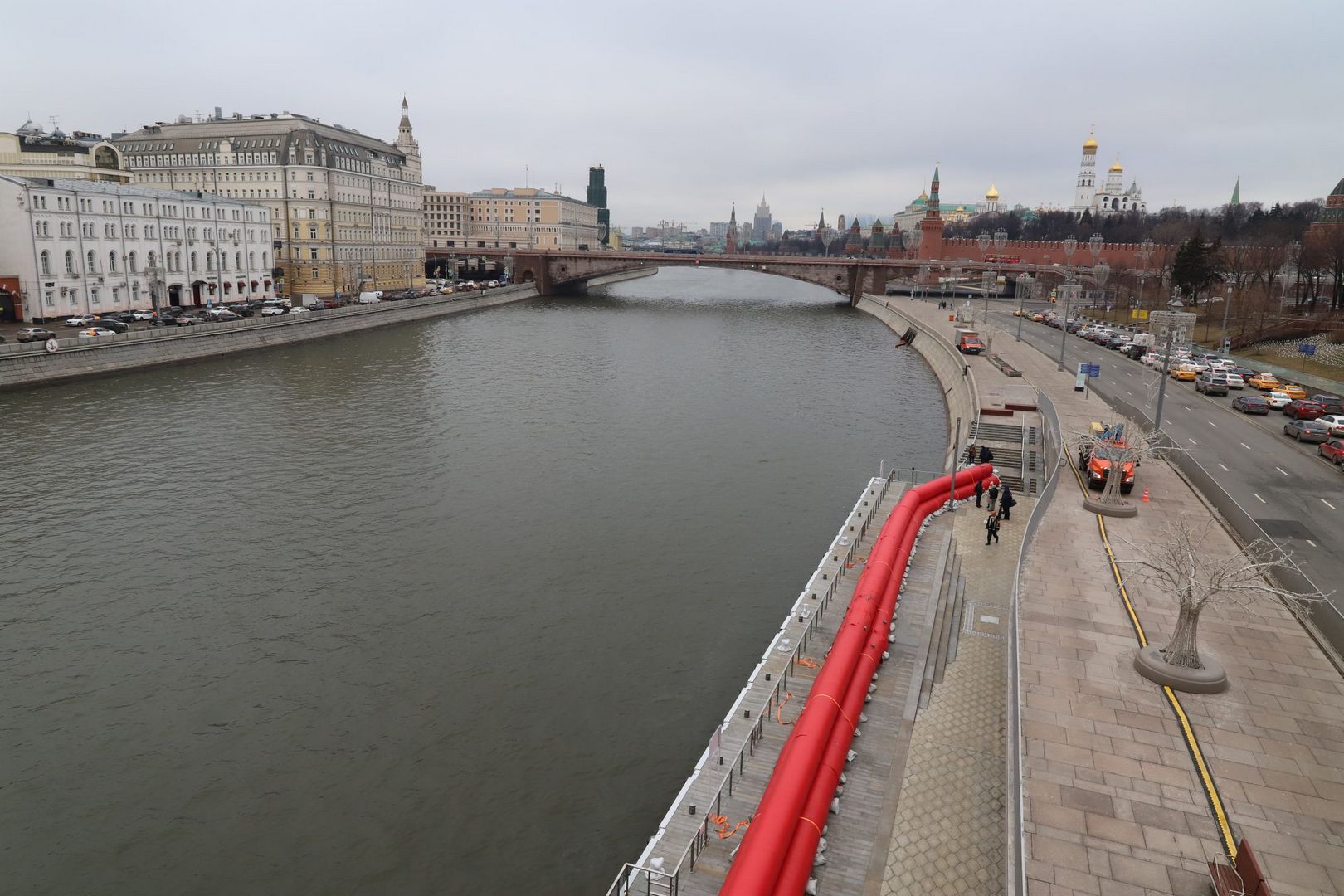 боновое заграждение, Зарядье, Москва-река, боны, паводок