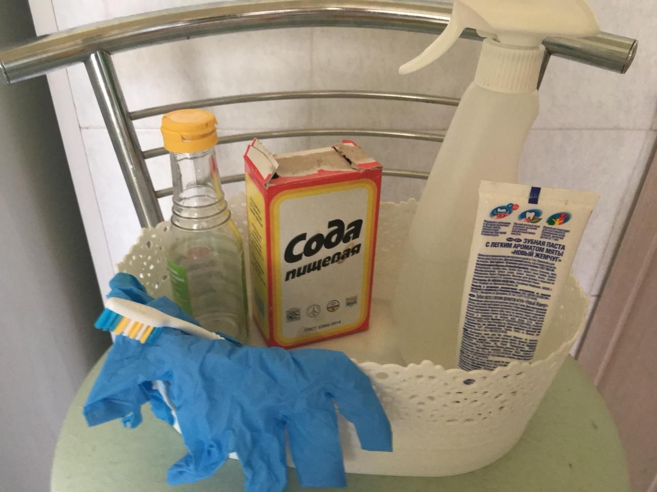 Сода, чистящие средства, уксус