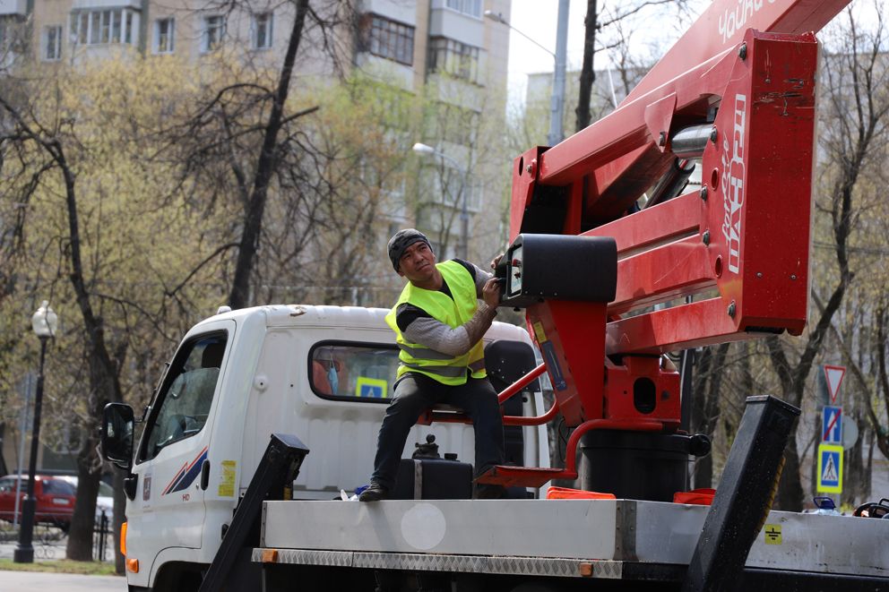 промывка, памятник, Рокоссовский, весна в Москве
