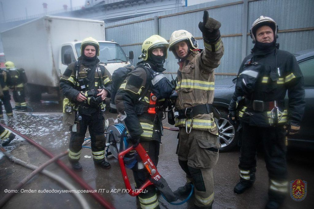 пожар, происшествия в Москве, пожарные