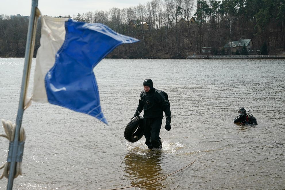 спасатели, водоем, водолаз