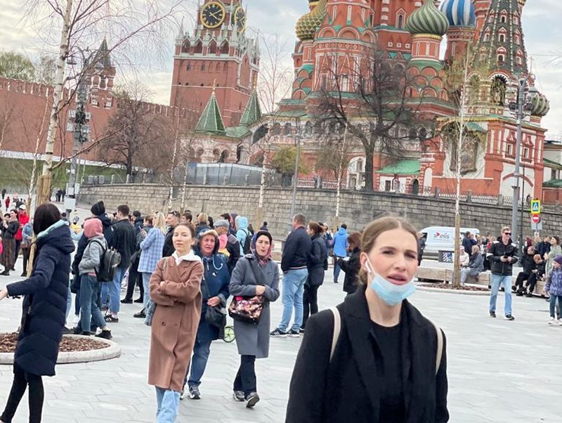 коронавирус, девушка в маске