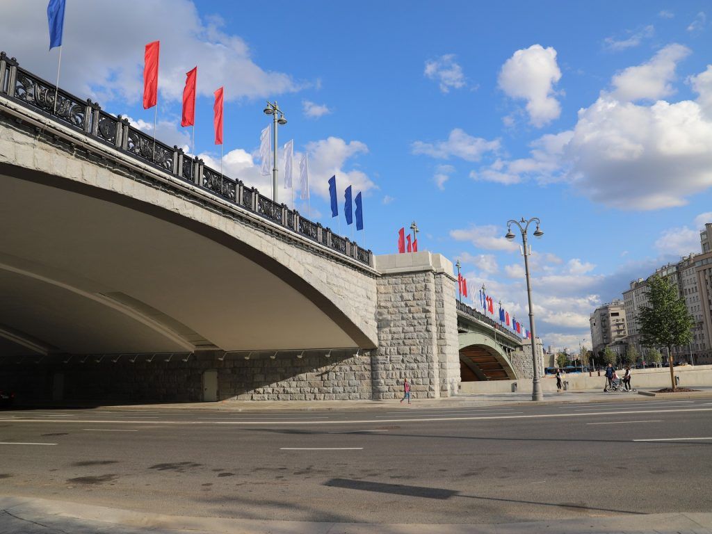 Большой каменный мост, день города
