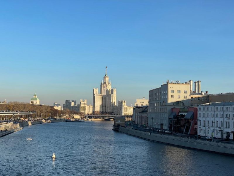 Москва-река, сталинская высотка, Котельническая набережная, Москва