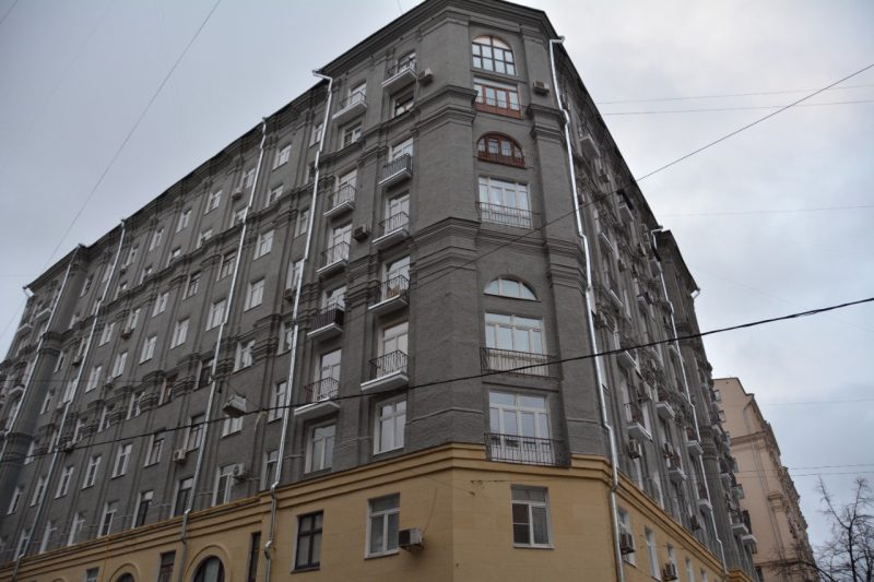 дом 100 роялей, 8/10 Брюсов переулок, капремонт, дом