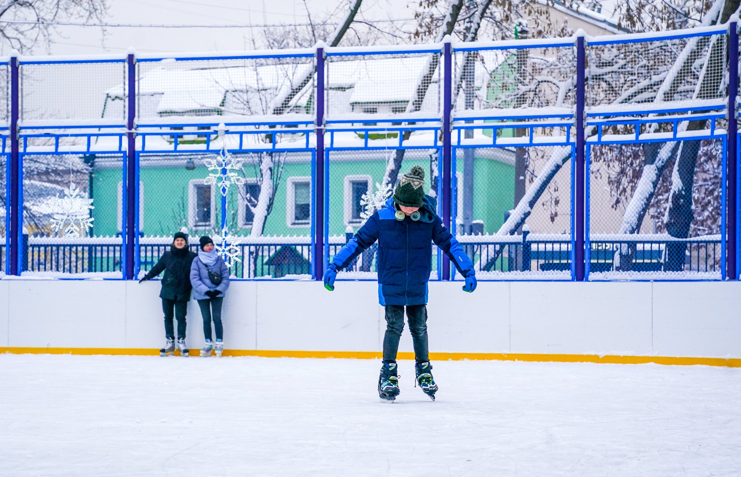 фото КГХ, каток в в Большом Овчинниковским переулке