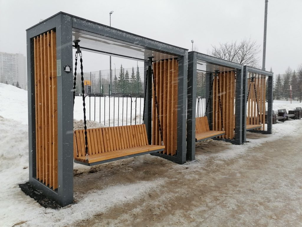 парк Радуга, зима, качели Фото Юлии Смагринской