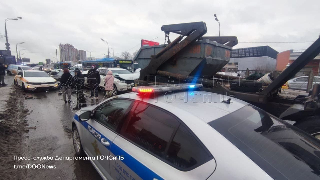 ДТП, происшествия в Москве, авария на Рублевском шоссе