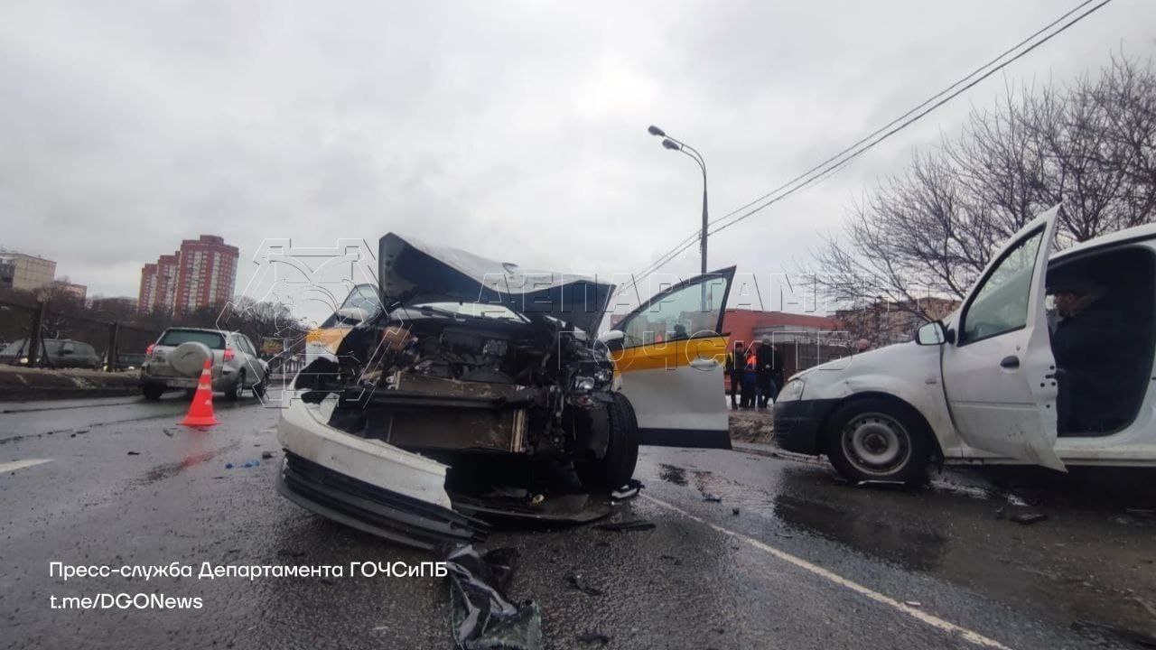 ДТП, происшествия в Москве, авария на Рублевском шоссе