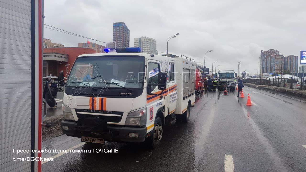 ДТП, происшествия в Москве, авария на Рублевском шоссе