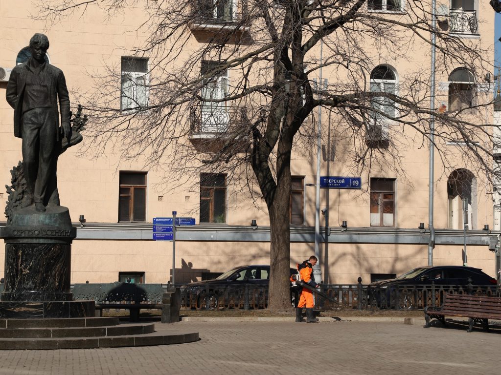 весеняя уборка, промывка, весна в Москве, уборка, фото Юлии Смагринской
