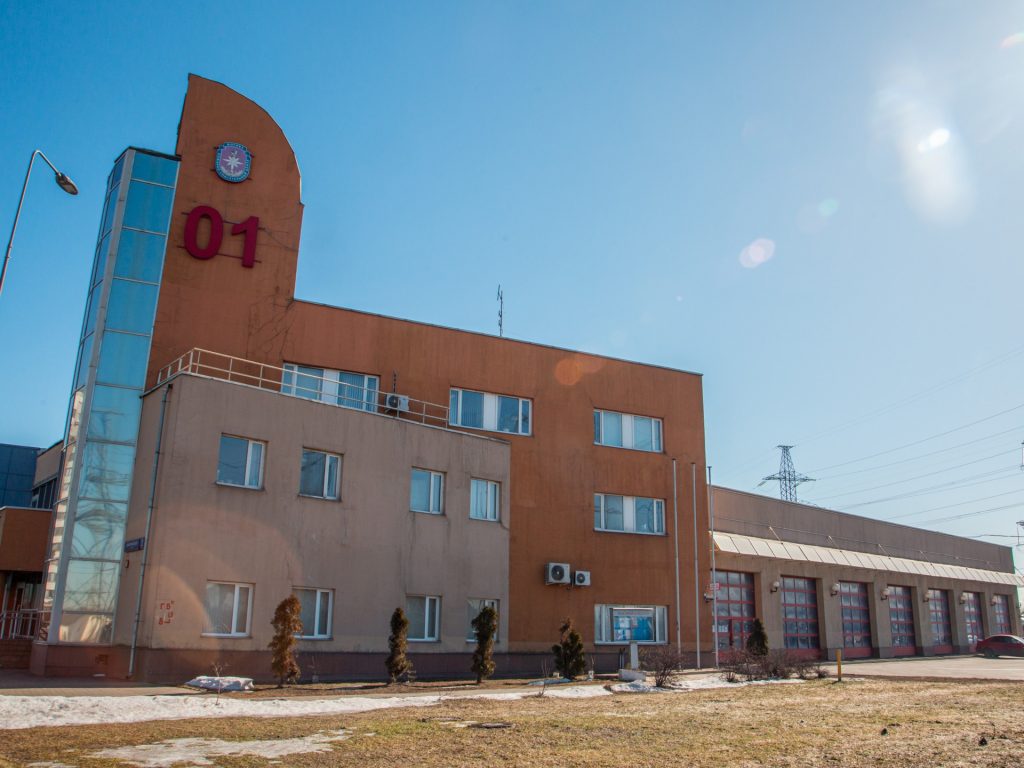 спасатели, пожарные