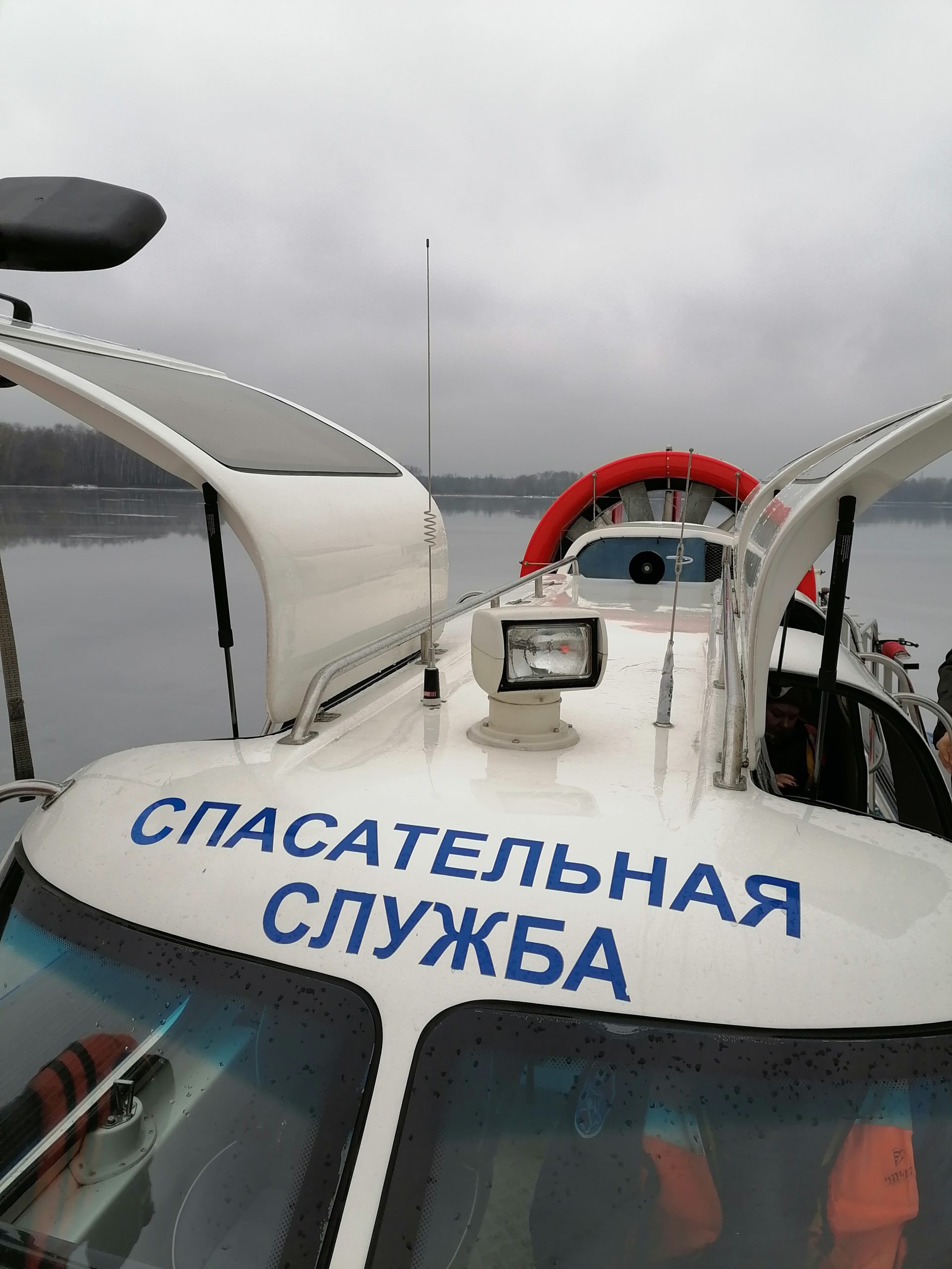 спасатели, водоем, лед