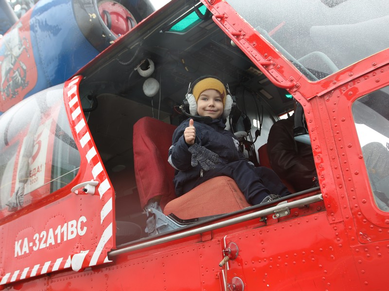 МАЦ, вертолет, спасатели, дети