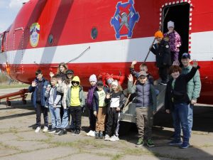 МАЦ, вертолет, спасатели, дети