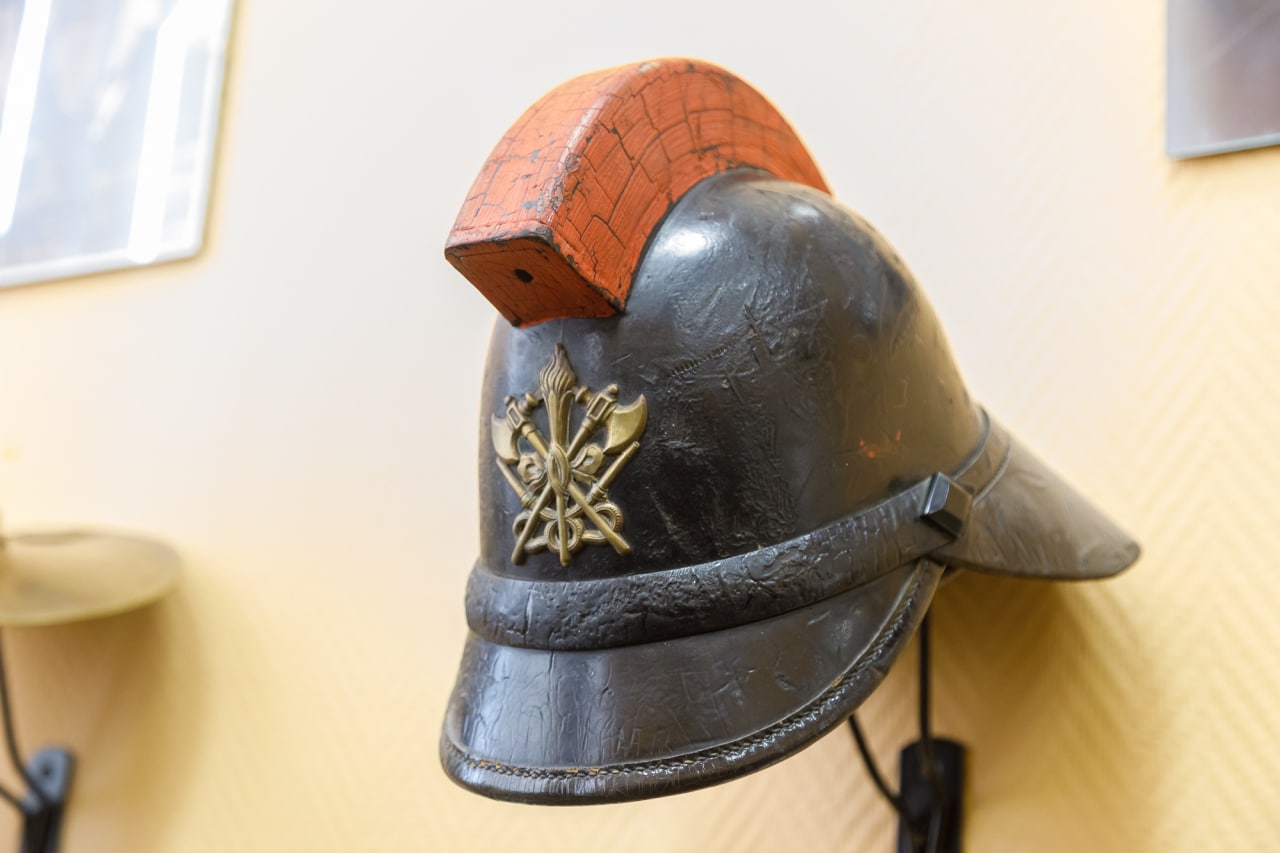 пожарная каска, Сокольническая каланча, пожарный, выставка, музей, фото КГХ