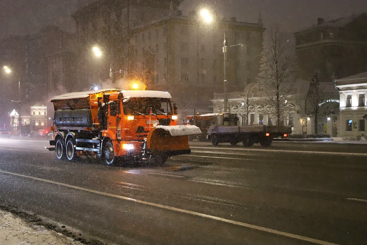 уборка снега, техника, снегопад, зима, фото Юлия Смагринская