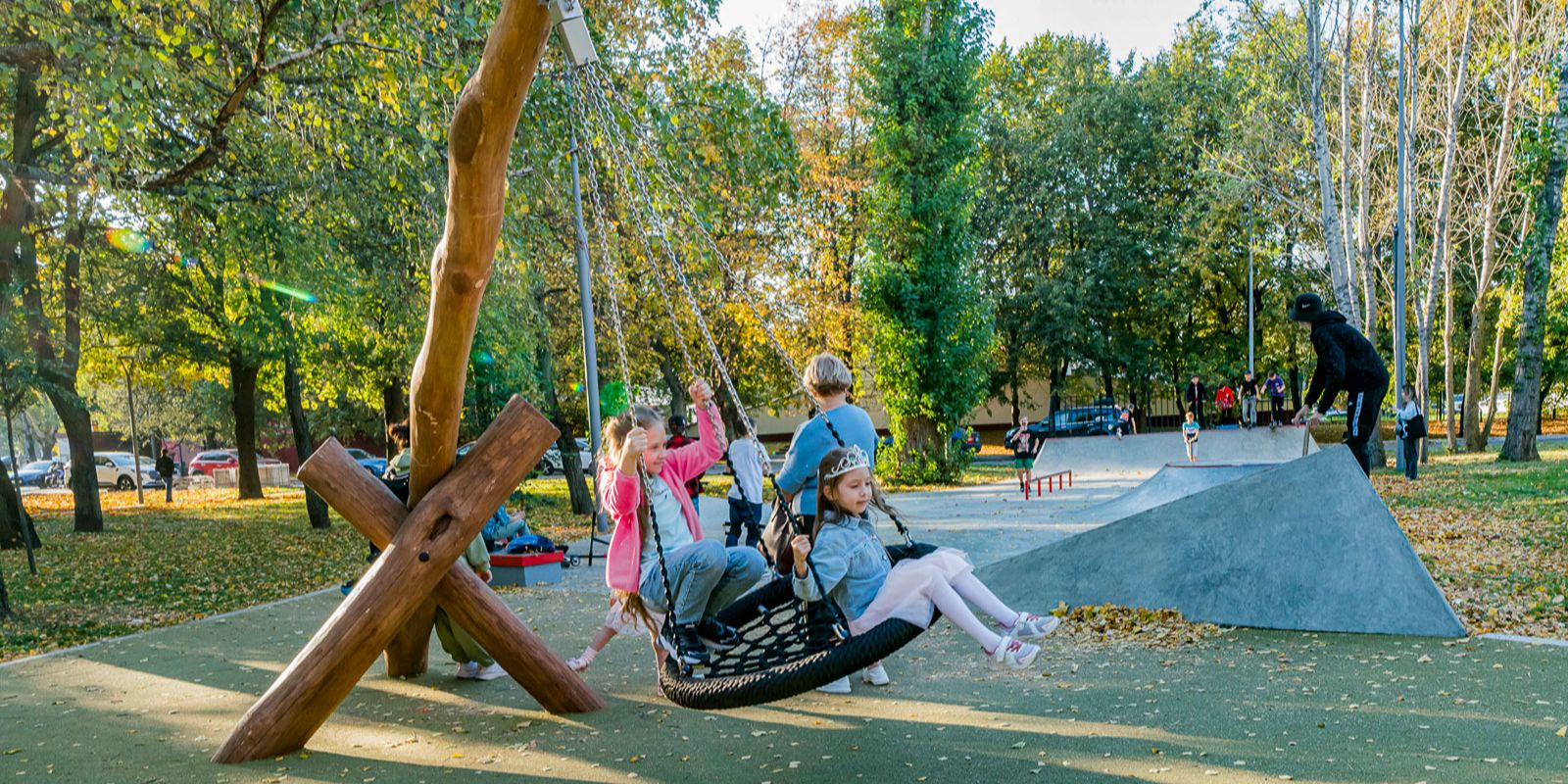 парк имени 40-летия ВЛКСМ, благоустройство, детская площадка, фото mos.ru