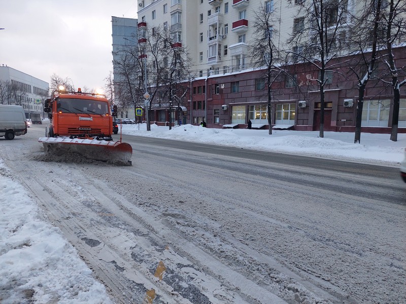 уборка снега, техника, фото Яна Маевская