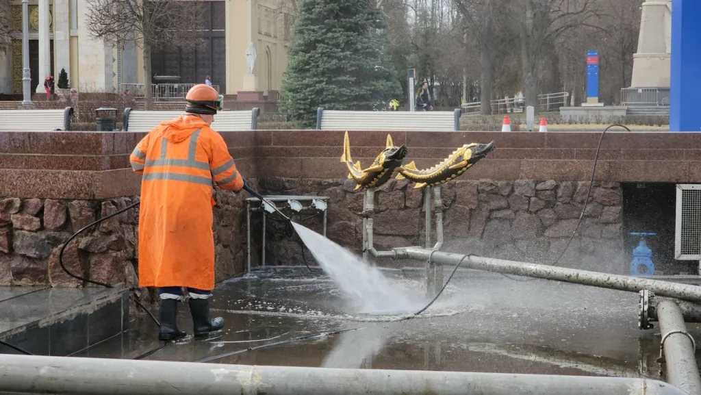 фонтан Каменный цветок, ВДНХ, промывка, фото Юлия Смагринская
