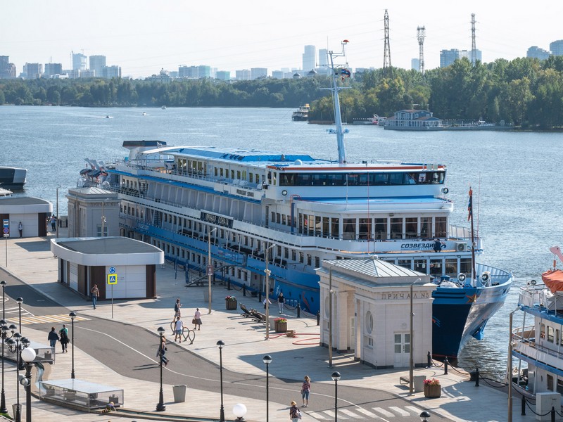 Москва-река, судно, набережная, фото sobyanin.ru