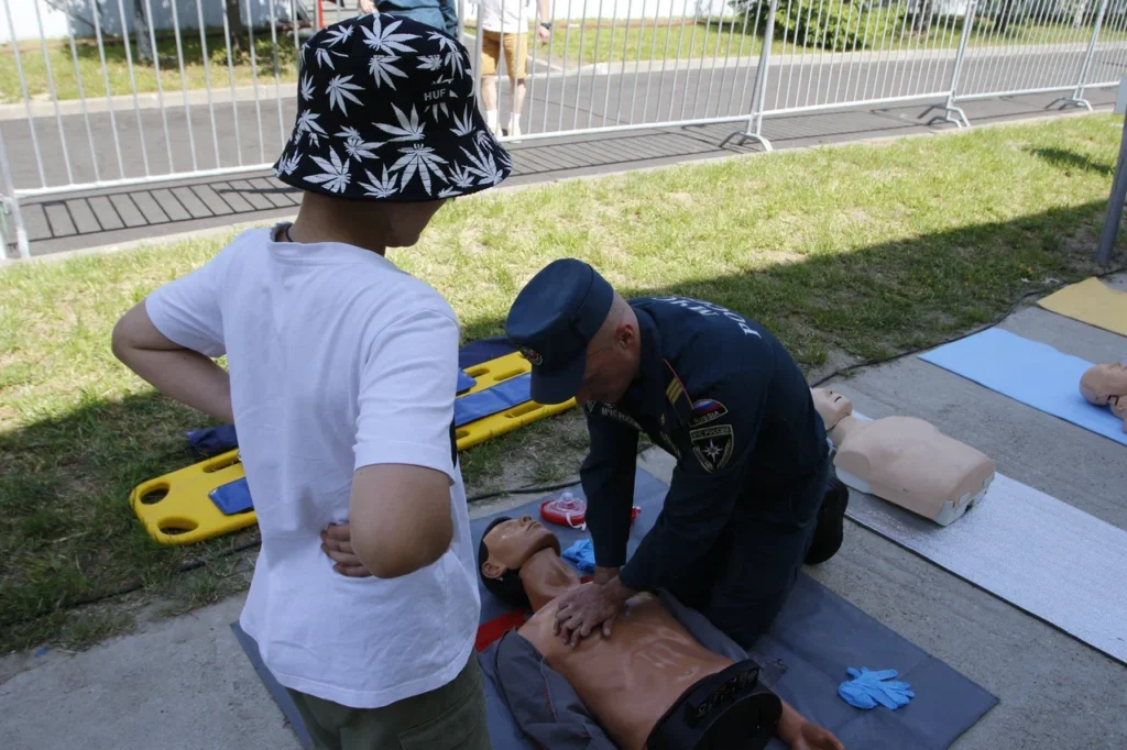 спасатели, фото МАЦ
