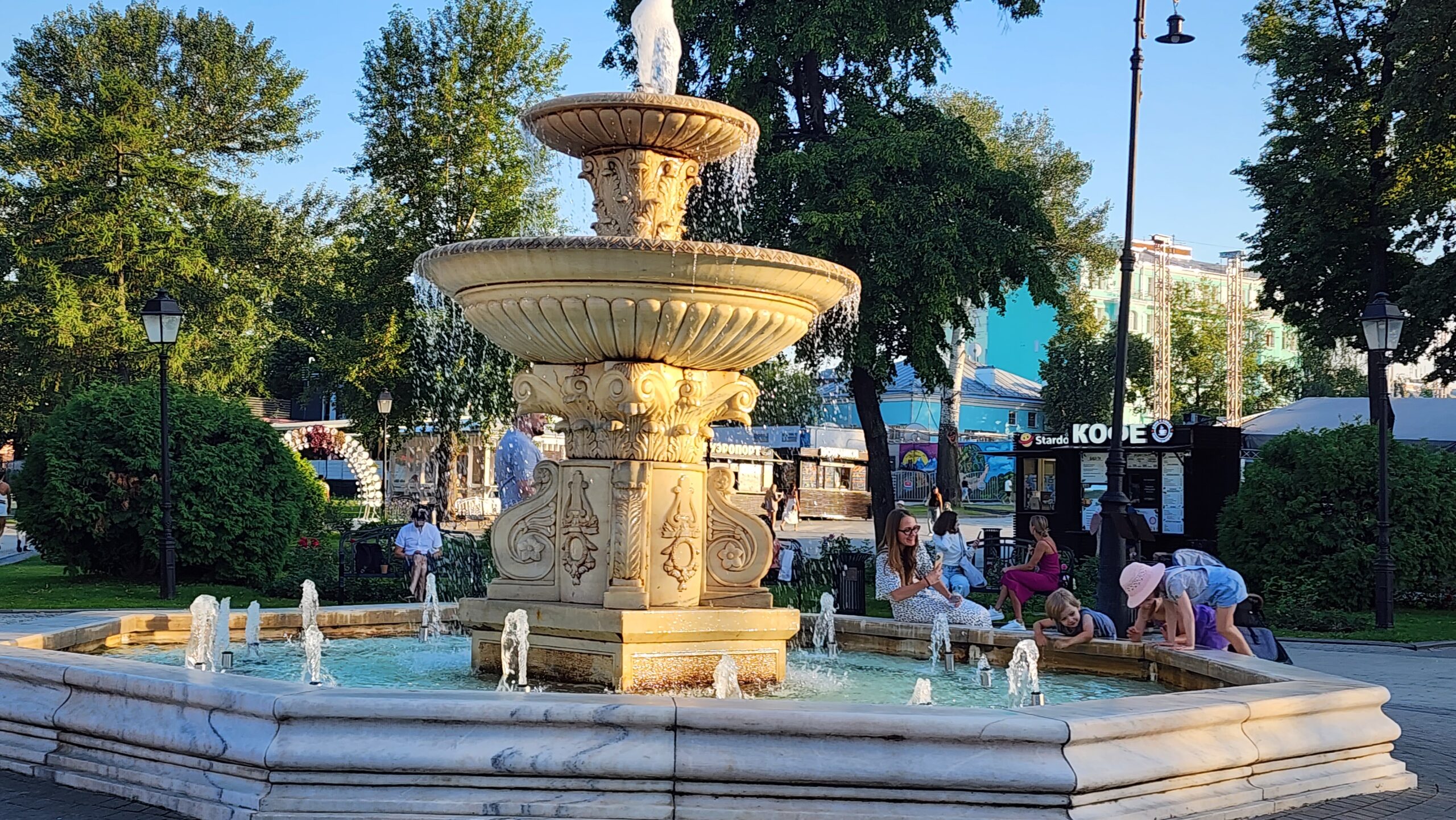 Москва, лето, жара, город, фонтан, дети, отдых, фото Юлия Смагринская