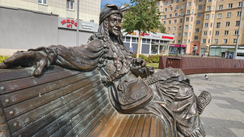 статуя, Баба Яга, фото Юлия Смагринская
