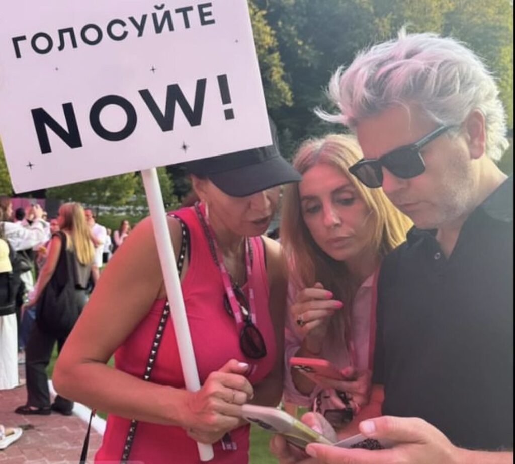 Светлана Бондарчук и Сергей Харченко. Instagram Евгении Поповой (владелец компания Meta признана в России экстремистской и запрещена.)