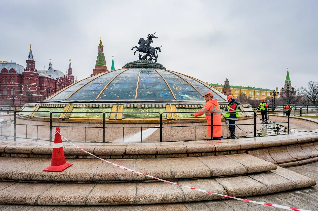 фонтан Часы мира, промывка, фото КГХ