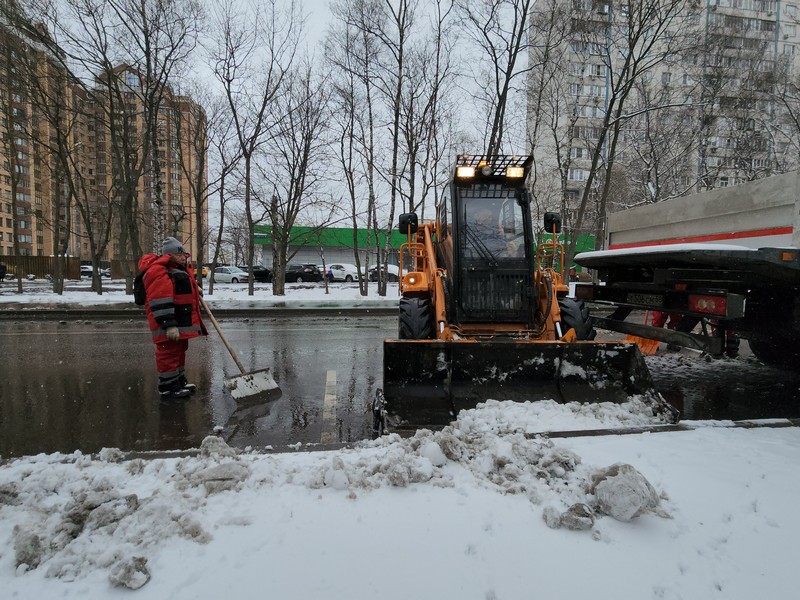 уборка снега, техника, фото Юлия Смагринская