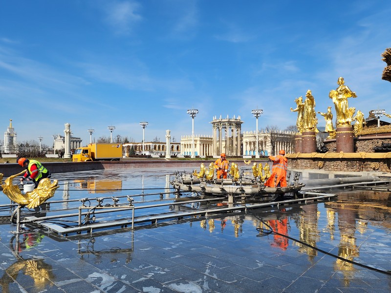 фонтан Дружба народов, промывка, фото Юлия Смагринская