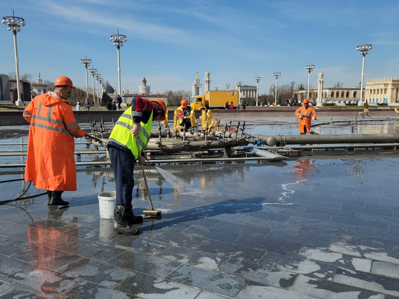 фонтан Дружба народов, промывка, фото Юлия Смагринская